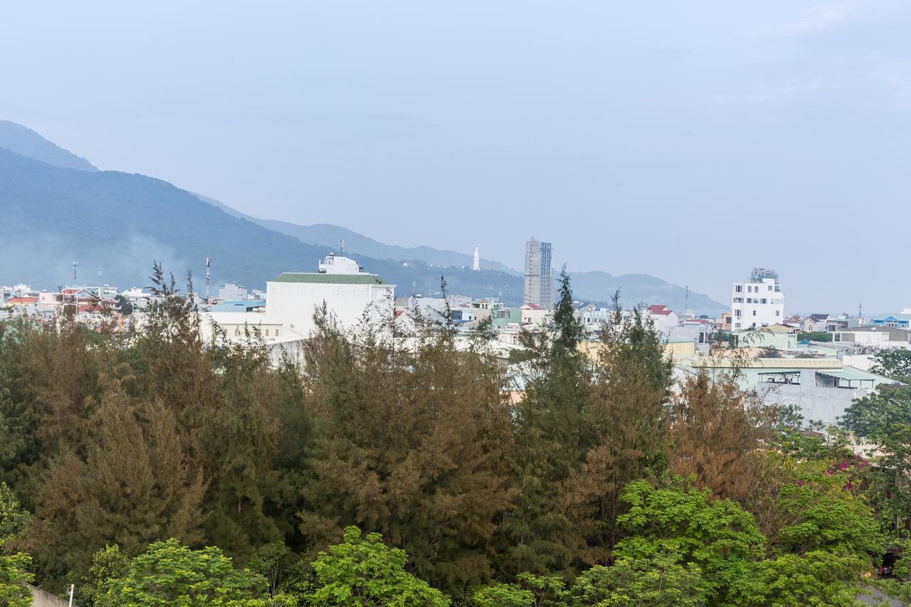 Anh Villa Hotel Дананг Екстериор снимка